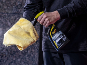 Lustrant Spray Ultimate Insane Shine Paint Glosser – Meguiar’s