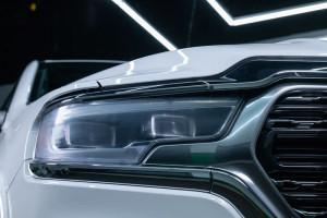 Rénovateur optiques