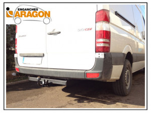 ATTELAGE E4107HA MERCEDES Sprinter Fourgon / Minibus sans marchepied, 3.0-5.0 Tm, empattement 3.250 / 3.665 / 4.325 mm 2006-